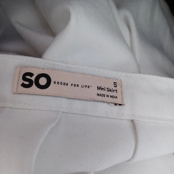 SO white mini skater skirt - Picture 8 of 8